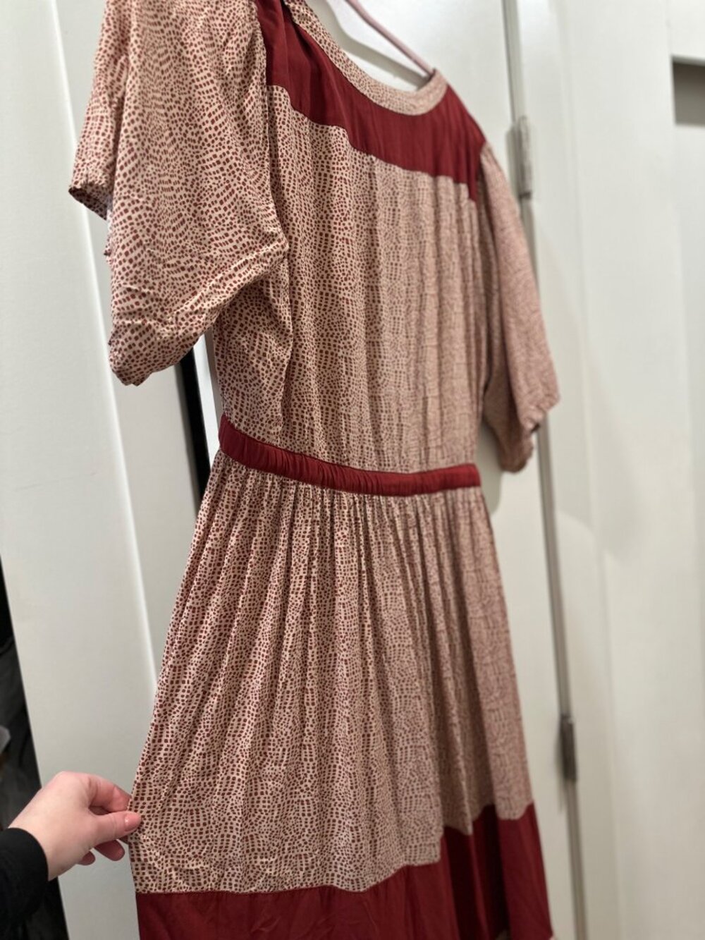 Jackson Rowe Red & Beige Patterned Maxi Dress With Button Front & Tie Waist - Picture 7 of 9